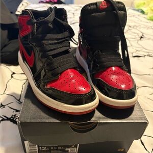 Nike Black and Red High-Tops